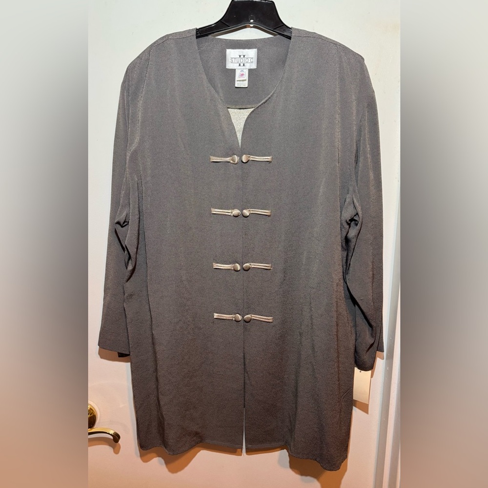 Studio C Gray Top